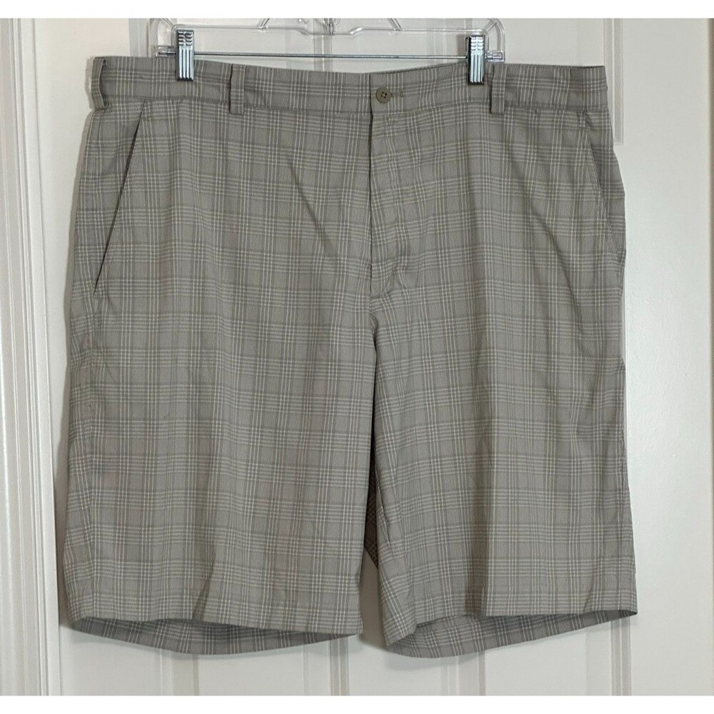 Nike Golf Dri-Fit Flat Front Beige/Gray Plaid Shorts Men's 40 Lightweight